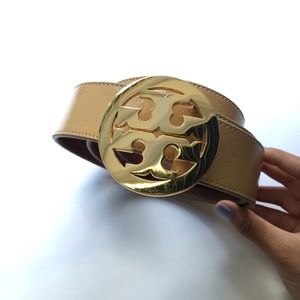 AUTHENTIC TORY BURCH 1 1/2" REVERSIBLE LOGO BELT